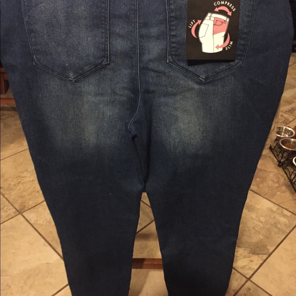 Curve Appeal Blue Jeans